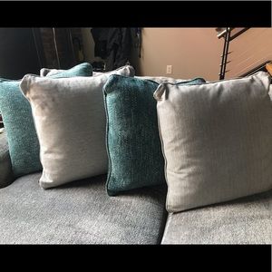 Brand new throw pillows